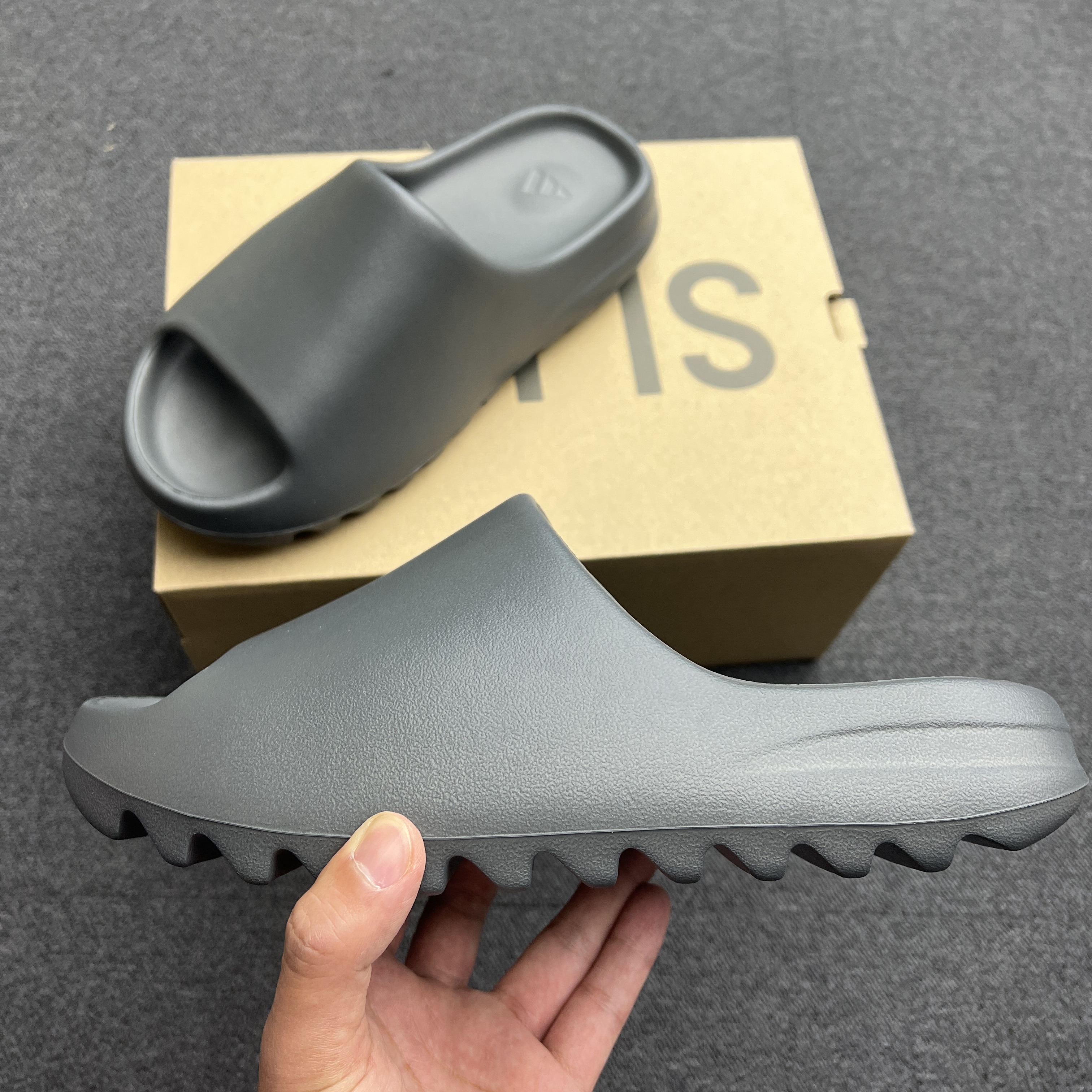 Adidas Yeezy Slide Granite Id4132 (1) - newkick.cc