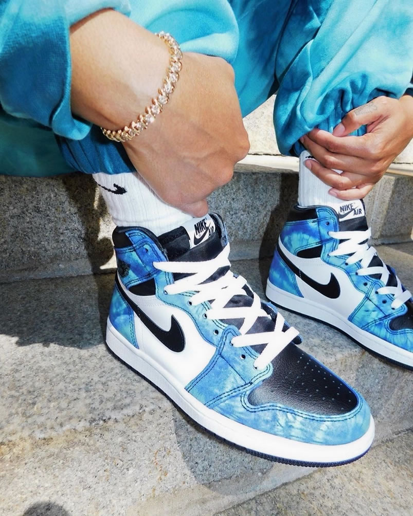 Air Jordan 1 Retro High Og Tie Dye 2020 Mens Wmns Cd0461 100 On Feet (3) - newkick.cc