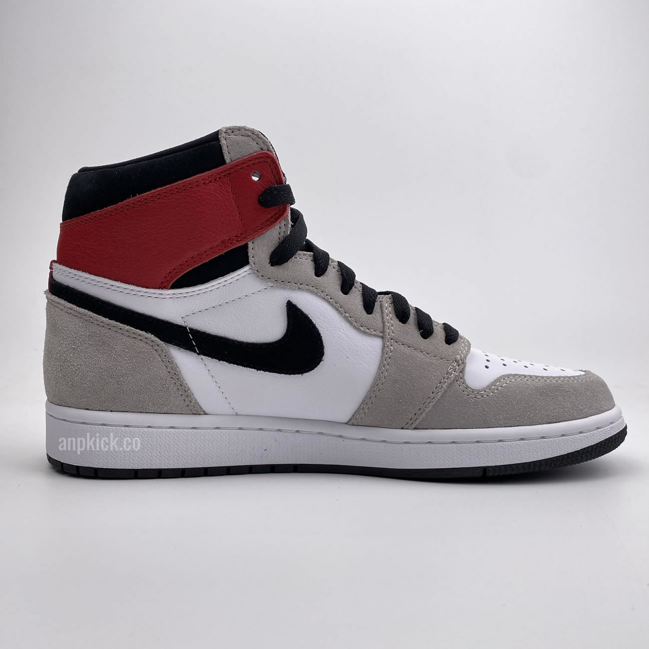 Air Jordan 1 Retro High Light Smoke Grey 2020 New Release 555088 126 (3) - newkick.cc