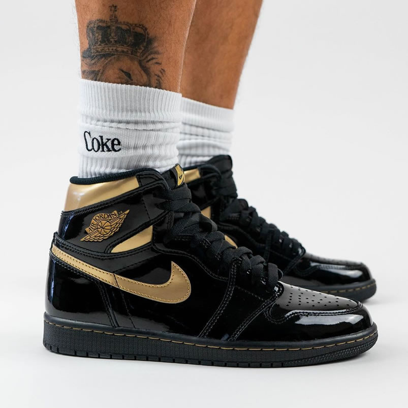 Air Jordan 1 High Og Black Gold Patent Leather New Release Date 555088 032 (2) - newkick.cc