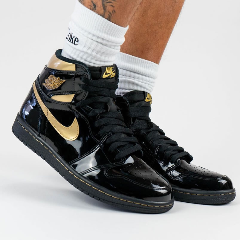 Air Jordan 1 High Og Black Gold Patent Leather New Release Date 555088 032 (4) - newkick.cc