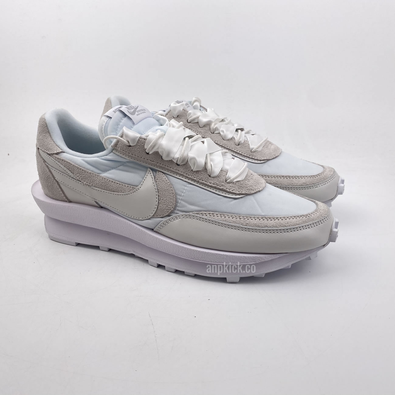 Sacai Nike Ld Waffle White Nylon Bv0073 101 (2) - newkick.cc