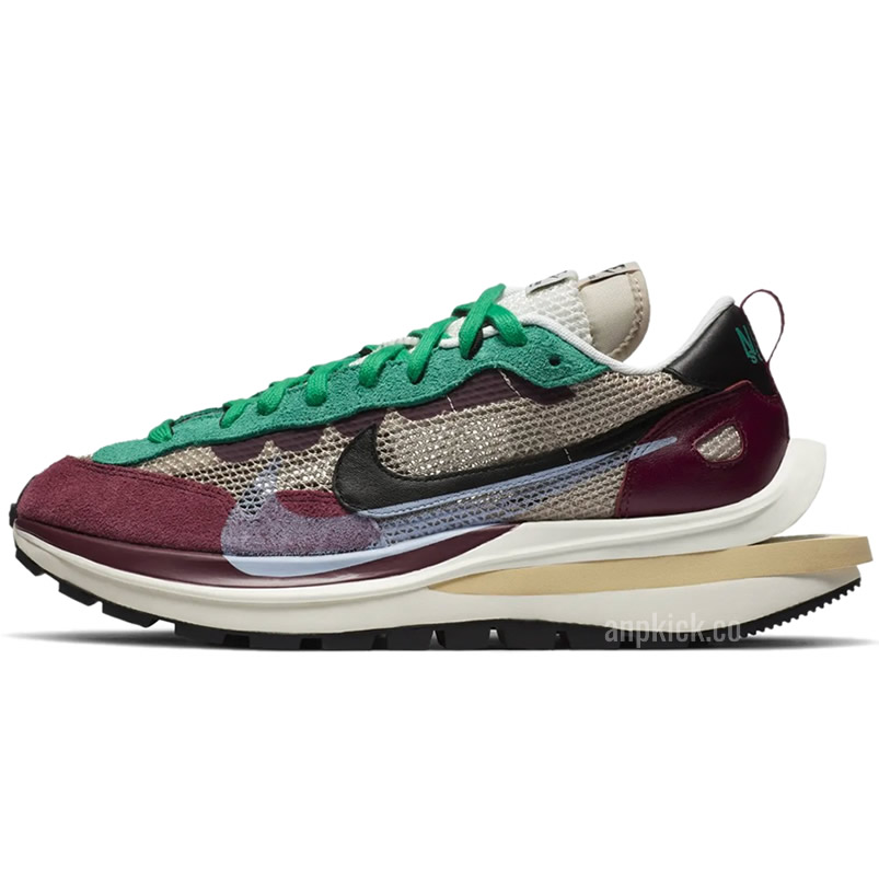 Sacai Nike Vaporwaffle String Black Villain Red Neptune Green Dd3035 200 (1) - newkick.cc