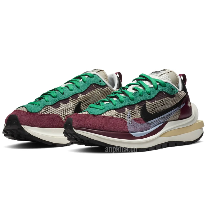 Sacai Nike Vaporwaffle String Black Villain Red Neptune Green Dd3035 200 (2) - newkick.cc