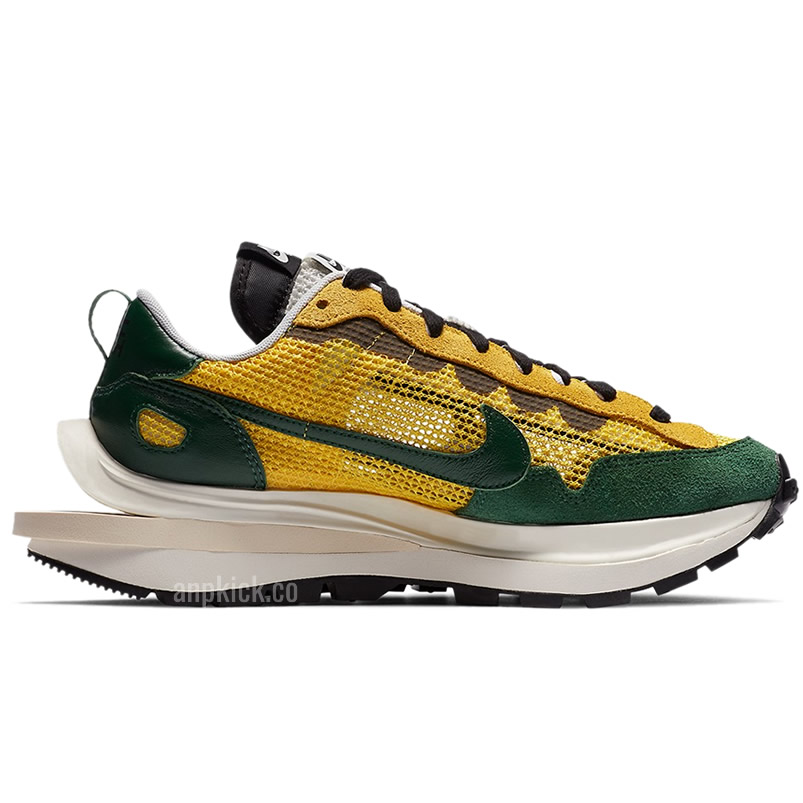 Sacai Nike Vaporwaffle Tour Yellow Stadium Green Sail Cv1363 700 (2) - newkick.cc