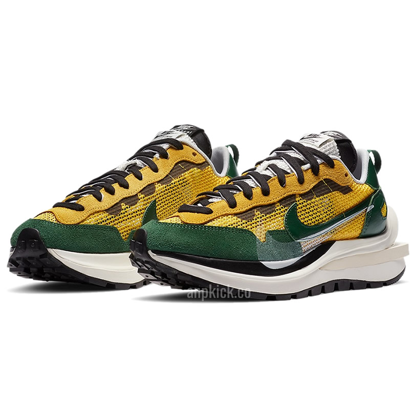 Sacai Nike Vaporwaffle Tour Yellow Stadium Green Sail Cv1363 700 (3) - newkick.cc