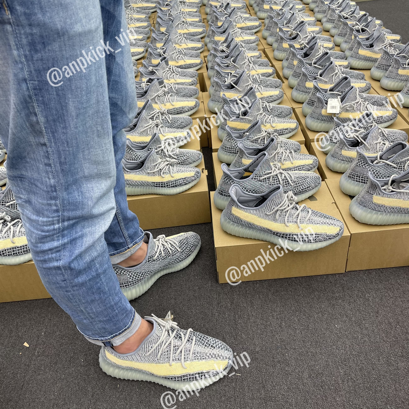 Adidas Anpkick Yeezy Boost 350 V2 Ash Blue Gy7657 (10) - newkick.cc