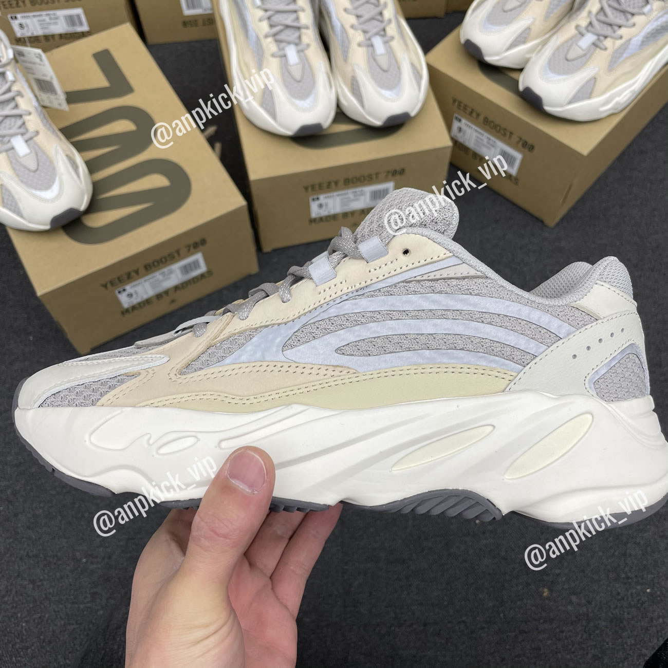 Adidas Yeezy Boost 700 V2 Cream Gy7924 (12) - newkick.cc