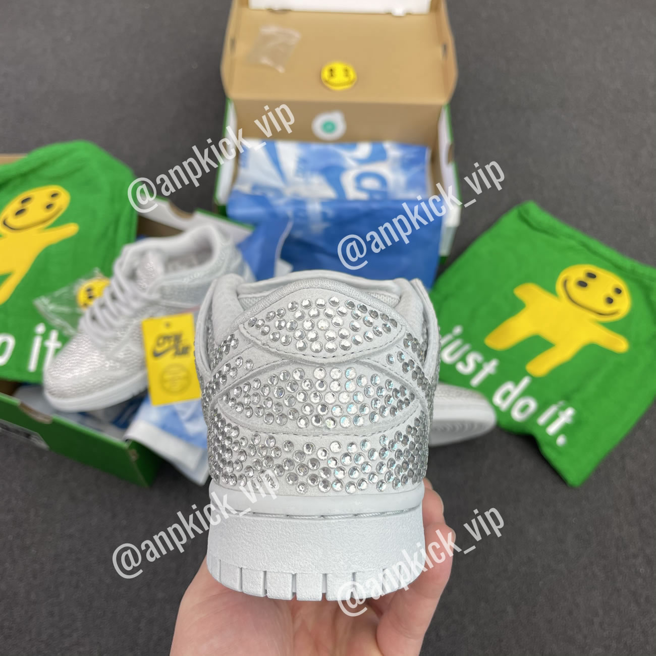 Anpkick Nike Dunk Low Cactus Plant Flea Market Swarovski Crystals Cz2670 001 (5) - newkick.cc