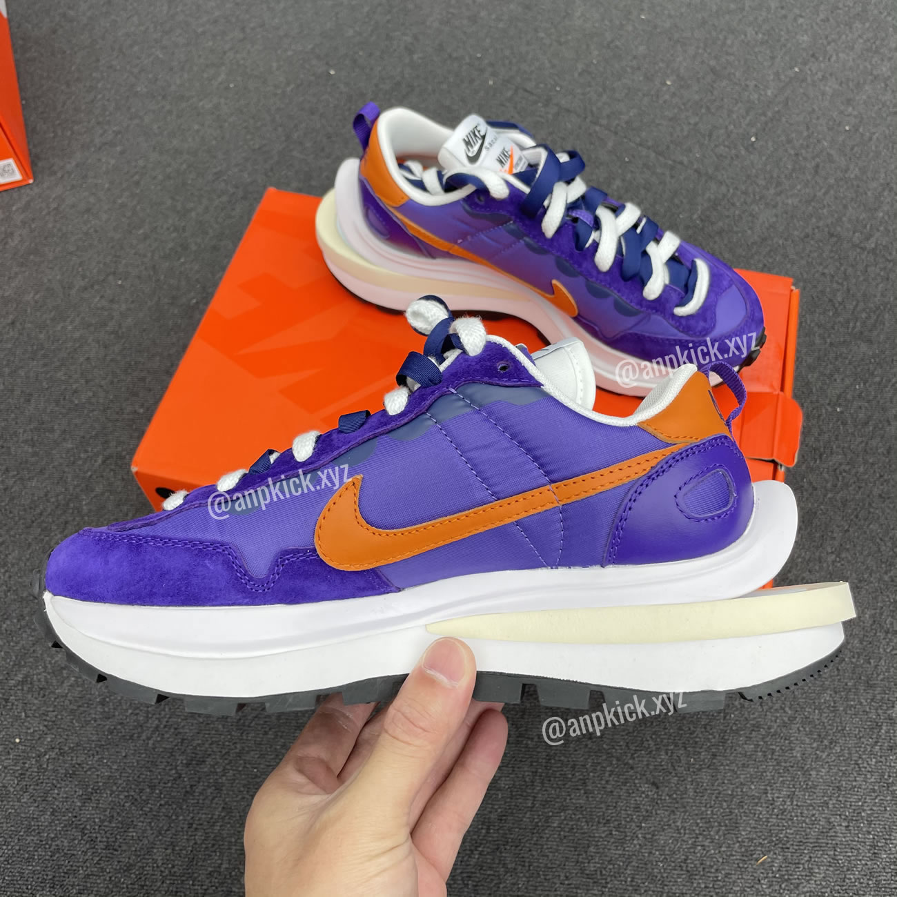 Sacai Nike Vaporwaffle Dark Iris Surfaces Dd1875 500 (4) - newkick.cc