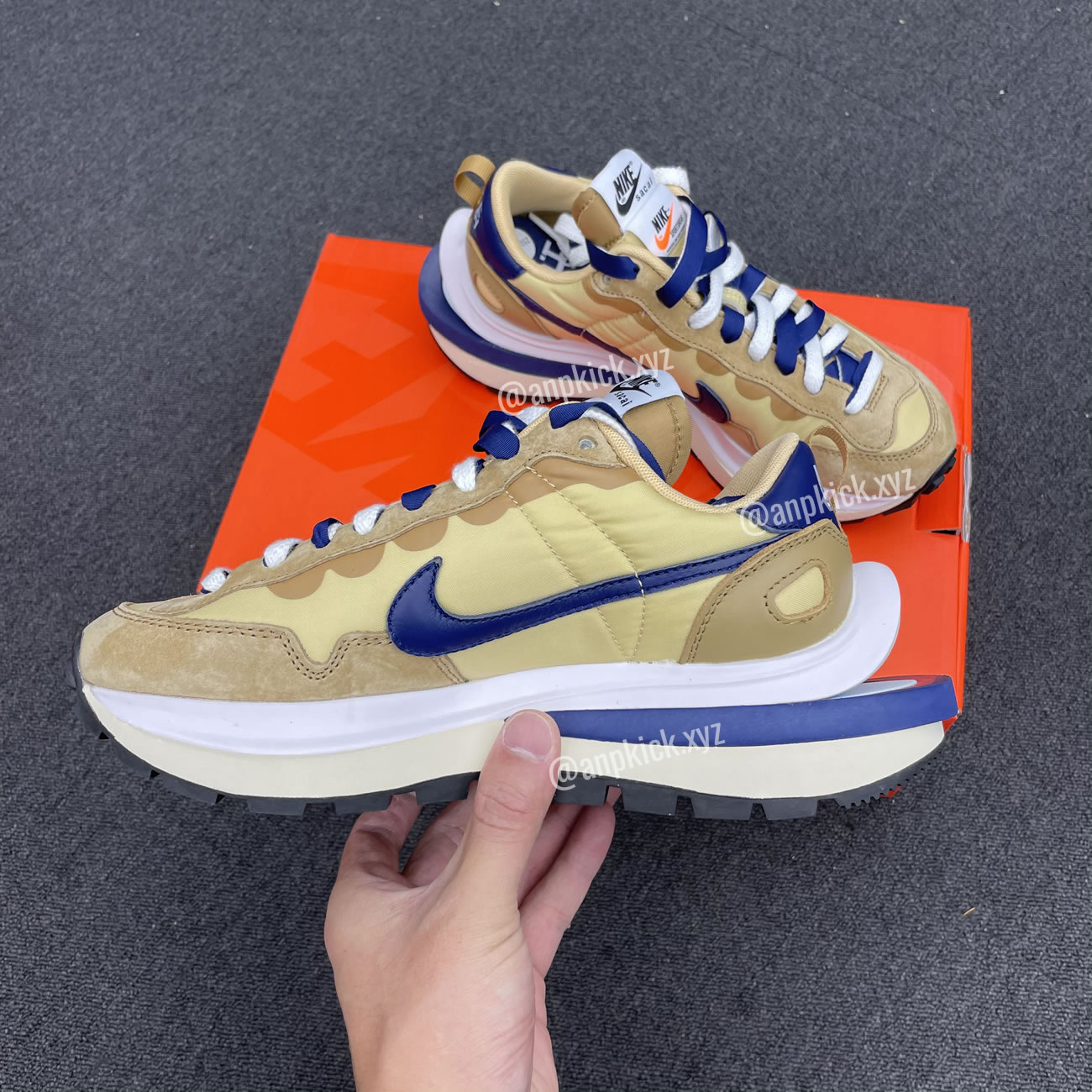 Sacai Nike Vaporwaffle Sesame Dd1875 200 (3) - newkick.cc