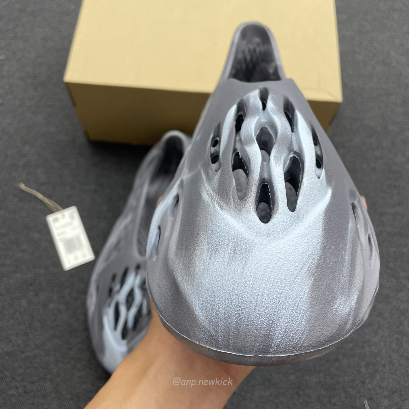 Yeezy Foam Runner Mx Granite Ie4931 (2) - newkick.cc