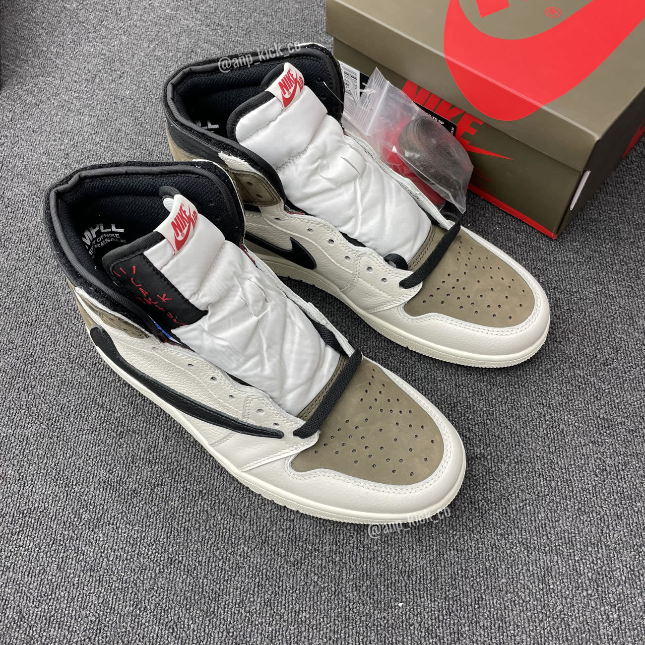 Travis Scott Air Jordan 1 High Og Sp White Brown Black Fragment Anpkick Custom Making (7) - newkick.cc