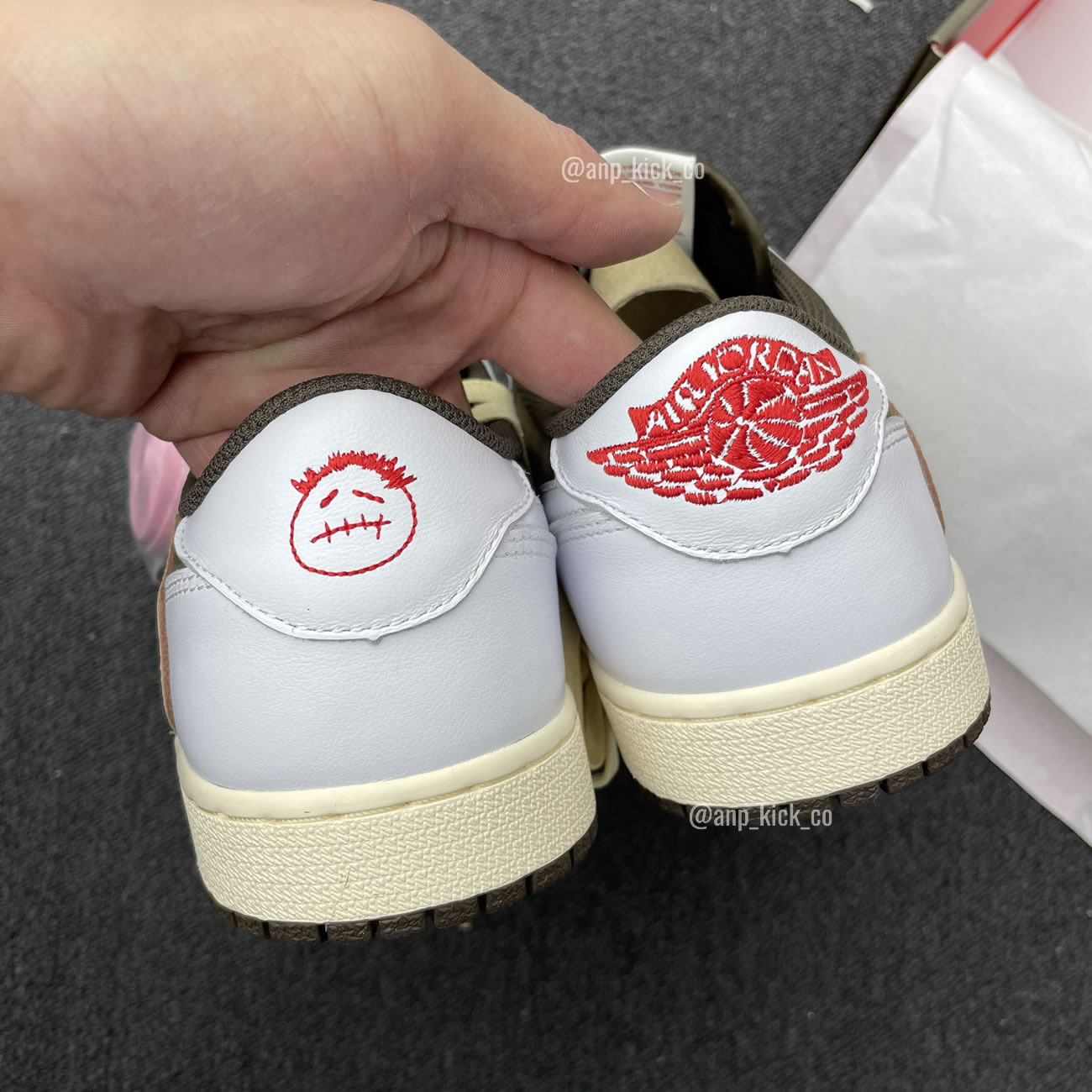 Travis Scott Air Jordan 1 Low White Brown Anpkick Custom Making (5) - newkick.cc