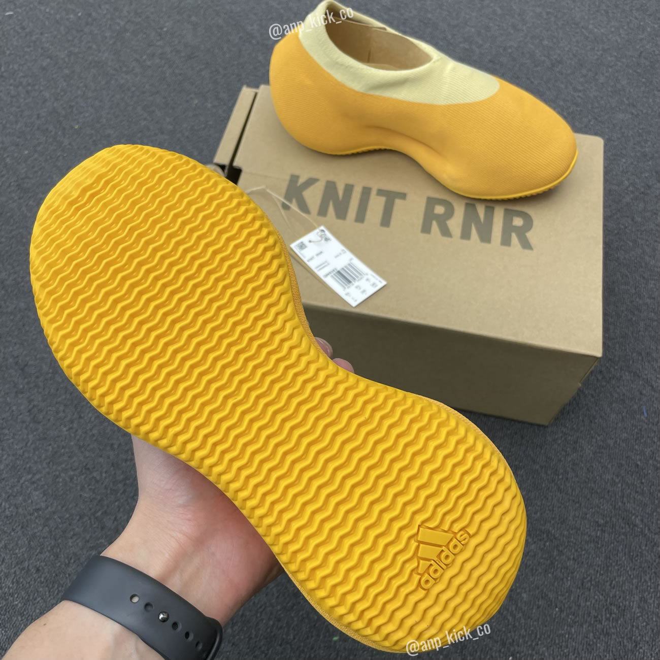 Adidas Yeezy Knit Rnr Sulfur Anpkick Gw5353 (2) - newkick.cc