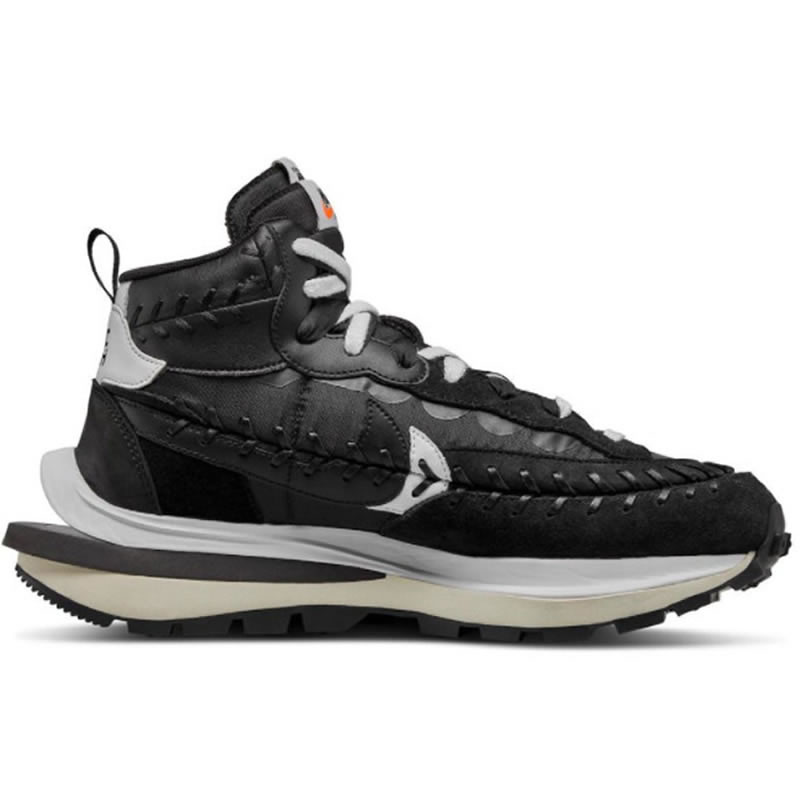 Sacai Nike Vaporwaffle Jean Paul Gaultier Black White Dh9186 001 (2) - newkick.cc