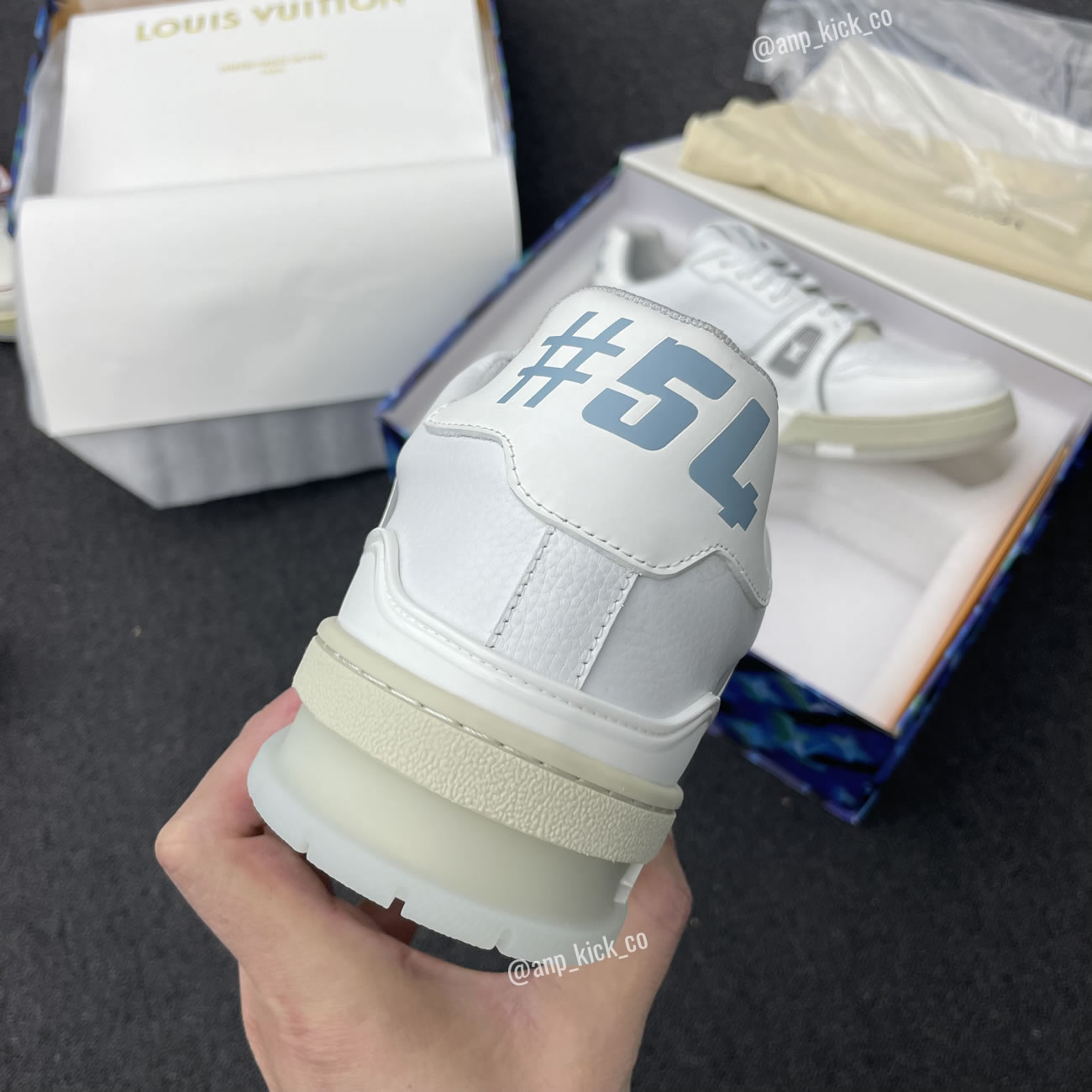 New L V Trainer Sneaker Shoes White Signature (3) - newkick.cc