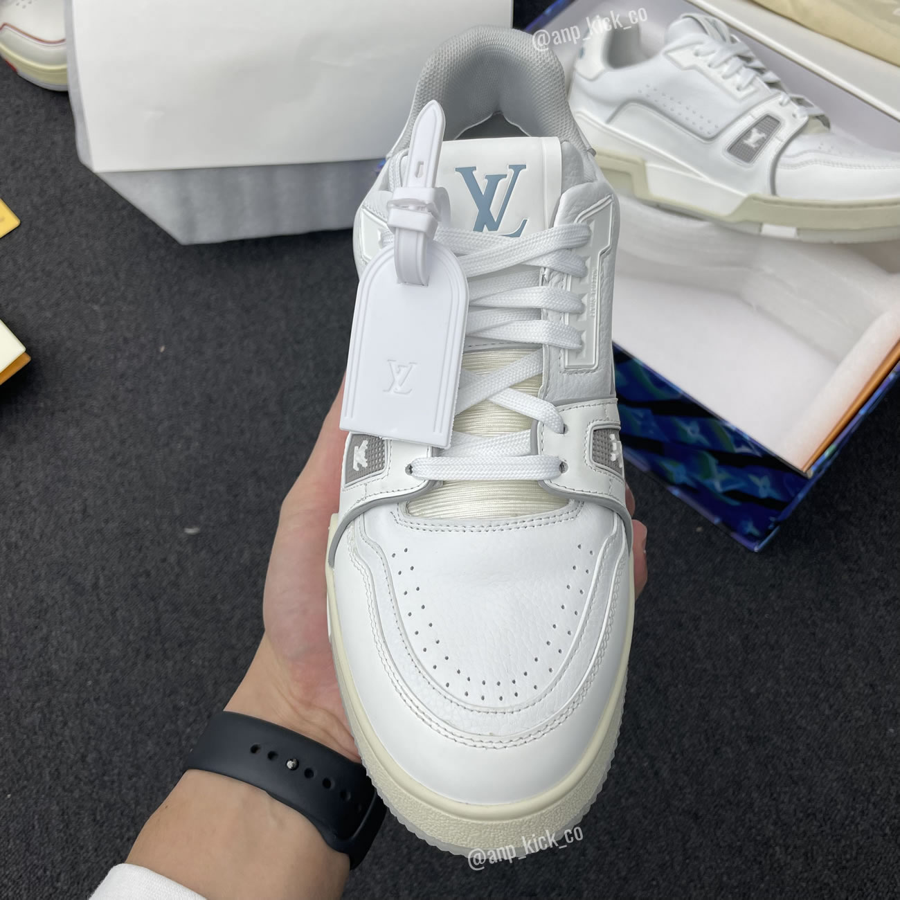 New L V Trainer Sneaker Shoes White Signature (7) - newkick.cc