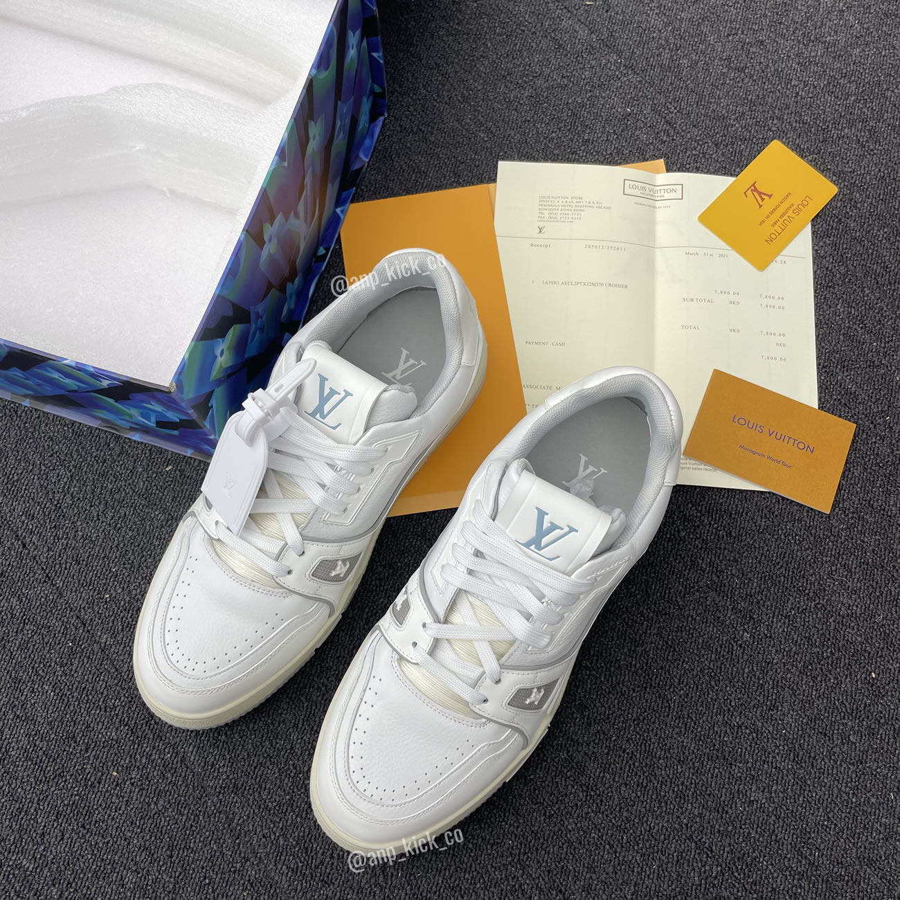 New L V Trainer Sneaker Shoes White Signature (8) - newkick.cc