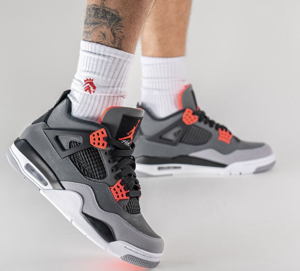 Air Jordan 4 Infrared 23 Dh6927 061 On Feet (2) - newkick.cc