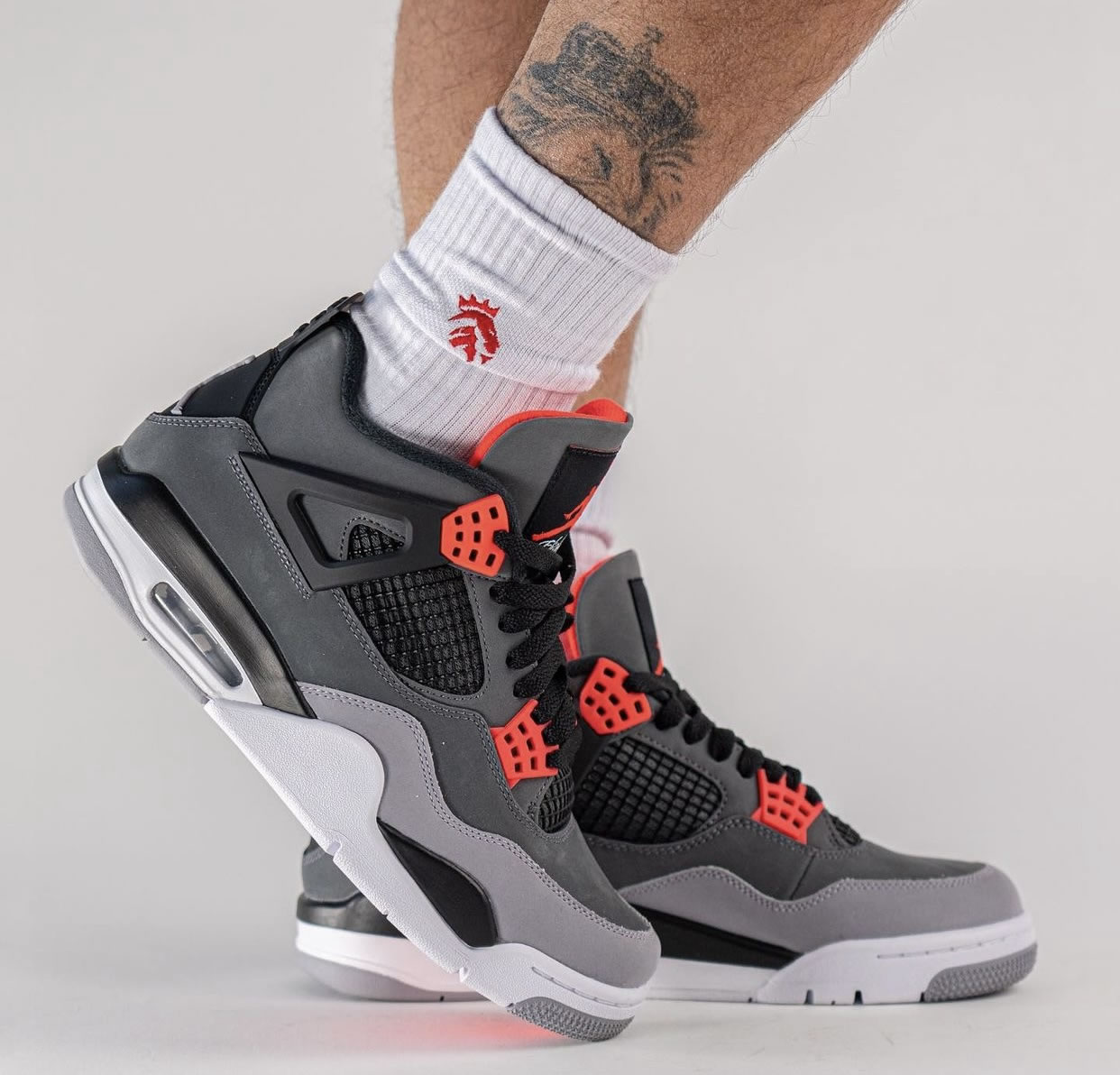 Air Jordan 4 Infrared 23 Dh6927 061 On Feet (3) - newkick.cc