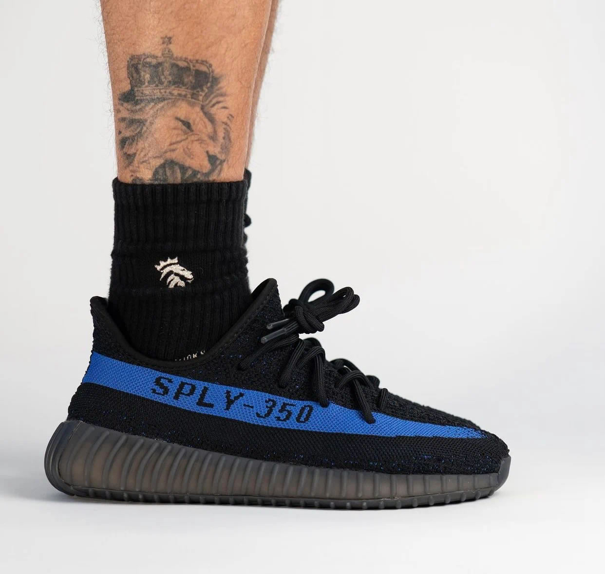 Adidas Yeezy Boost 350 V2 Dazzling Blue Gy7164 On Feet 1 - newkick.cc