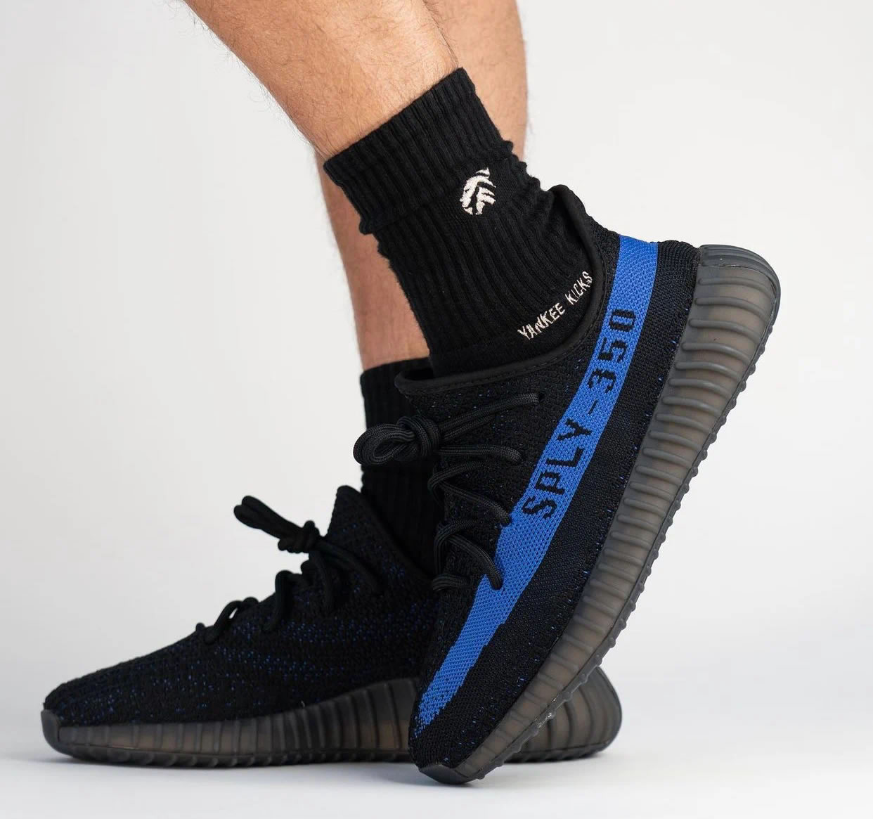 Adidas Yeezy Boost 350 V2 Dazzling Blue Gy7164 On Feet 3 - newkick.cc