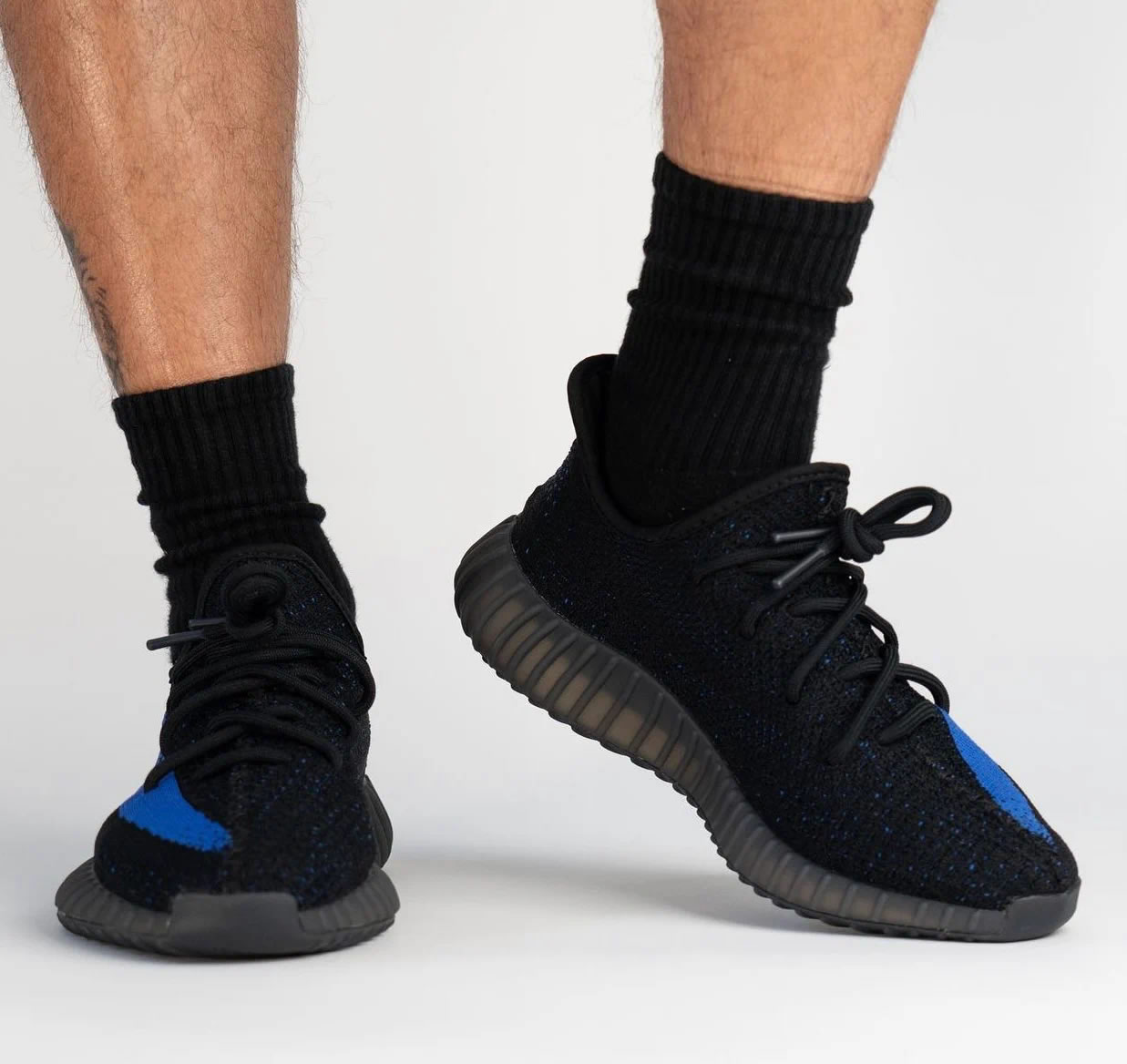 Adidas Yeezy Boost 350 V2 Dazzling Blue Gy7164 On Feet 5 - newkick.cc