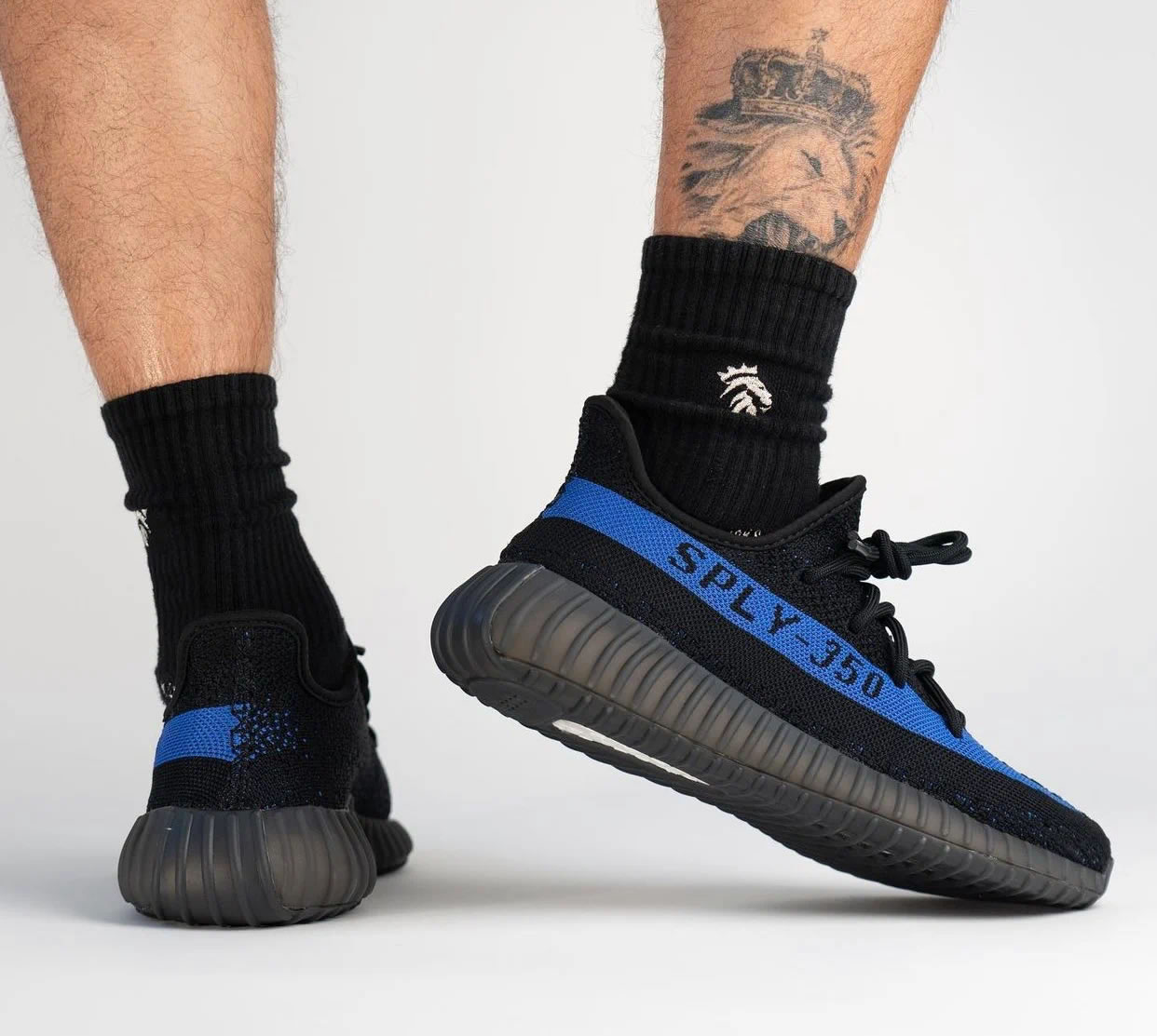 Adidas Yeezy Boost 350 V2 Dazzling Blue Gy7164 On Feet 6 - newkick.cc