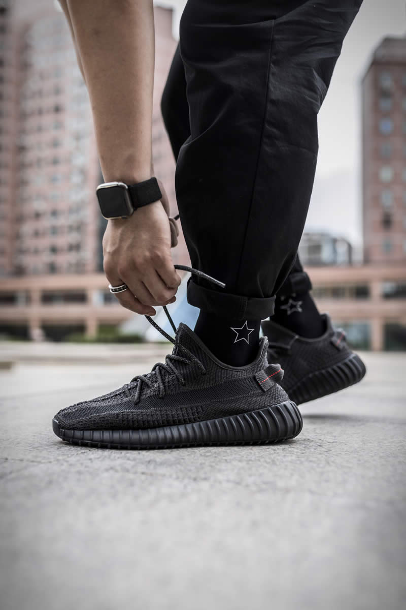 Adidas Yeezy Boost 350 V2 Black None Refective On Feet Fu9013 (2) - newkick.cc