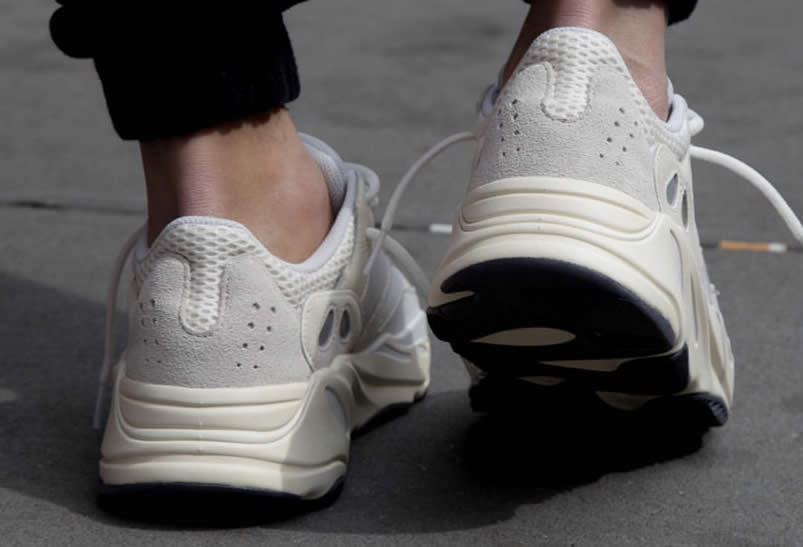 Adidas Yeezy Boost 700 Analog On Foot Outfit Release Date Eg7596 (5) - newkick.cc