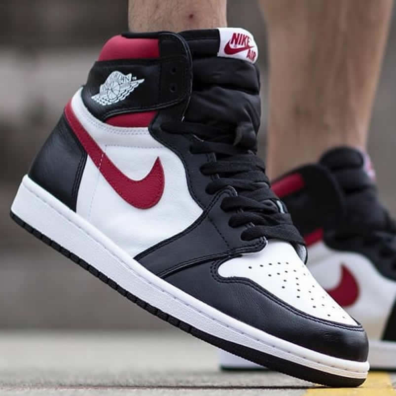 Air Jordan 1 Retro High Og Gym Red 2019 555088 061 On Feet (1) - newkick.cc