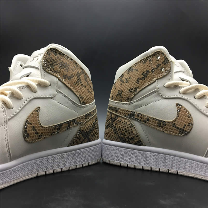 Air Jordan 1 Retro High 'Snakeskin' White Shoes AH7389-004 Pics