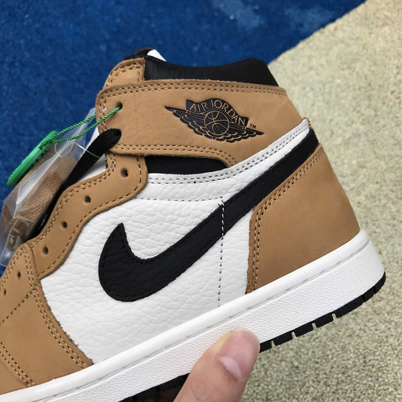 Air Jordan 1 'Rookie Of The Year' Pics 555088-700