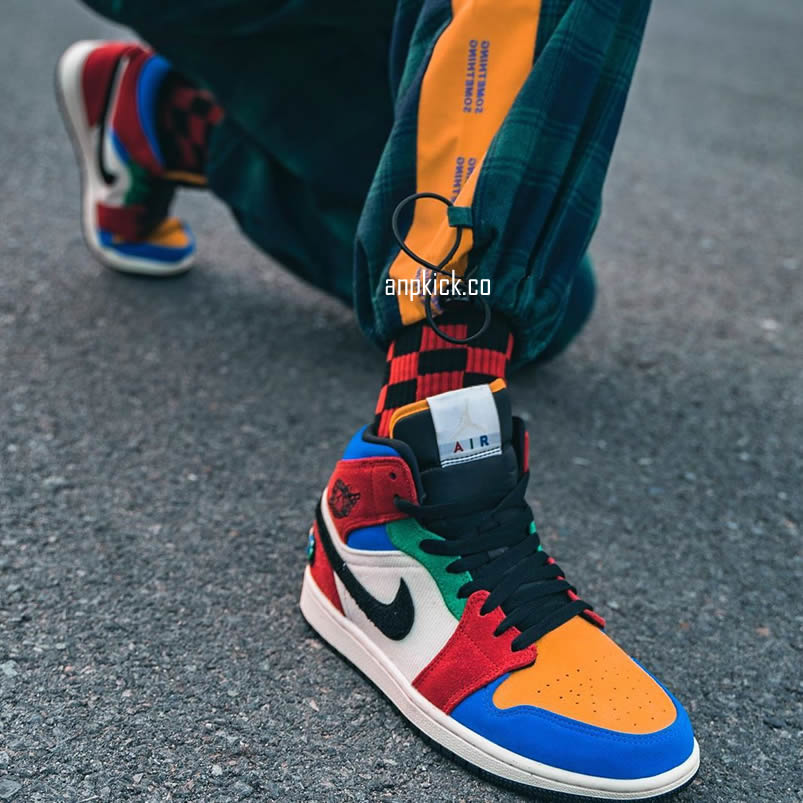 Blue The Great Air Jordan 1 Mid Fearless Outfit On Feet Release Date Cu2805 100 (3) - newkick.cc