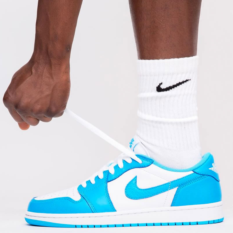 Nike Sb Air Jordan 1 Low Unc Blue On Feet (1) - newkick.cc