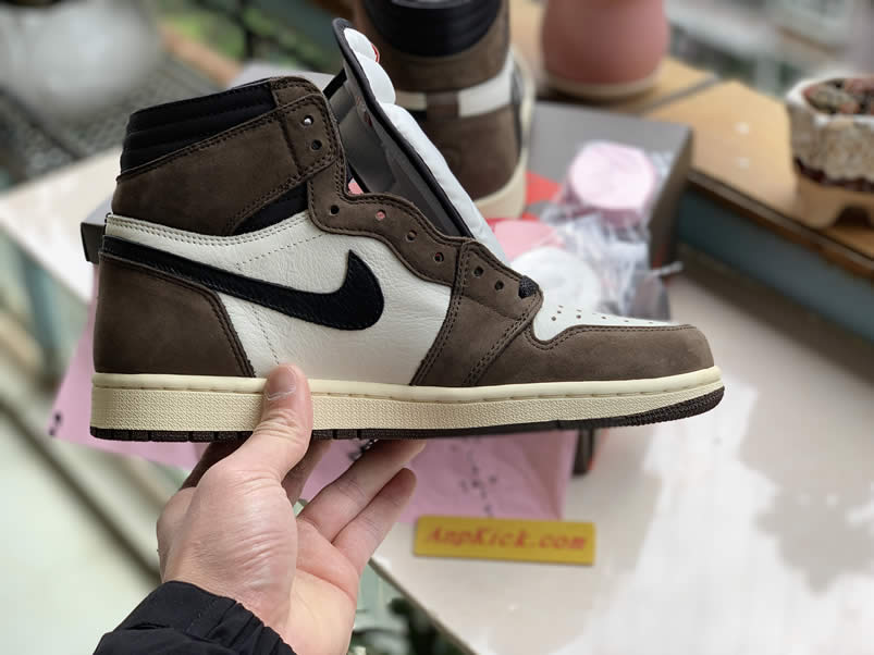 Travis Scott Air Jordan 1 Brown Cactus Jack For Sale Price Anpkick Release Date Cd4487 100 (3) - newkick.cc