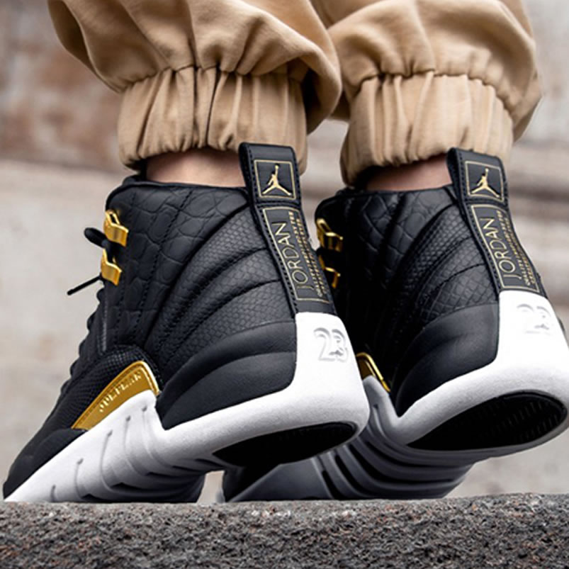 Air Jordan 12 On Feet Snakeskin Midnight Wmns Black White Gold Ao6068 007 (2) - newkick.cc