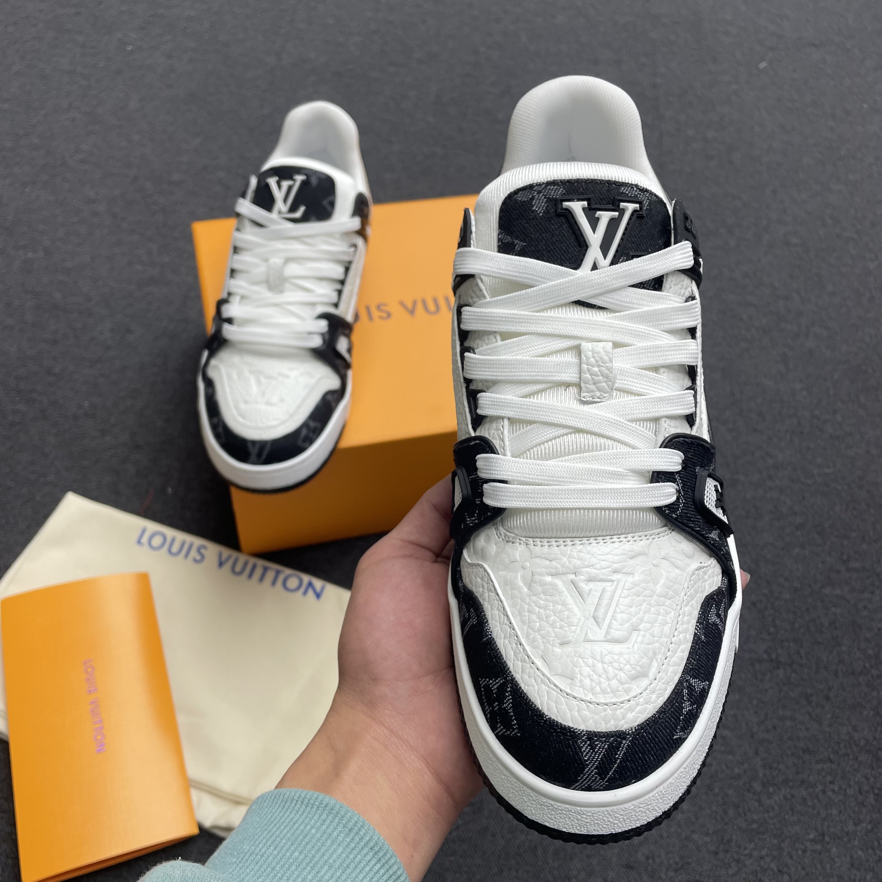 Louis Vuitton Lv Trainer White Black White 1a9jgb (2) - newkick.cc