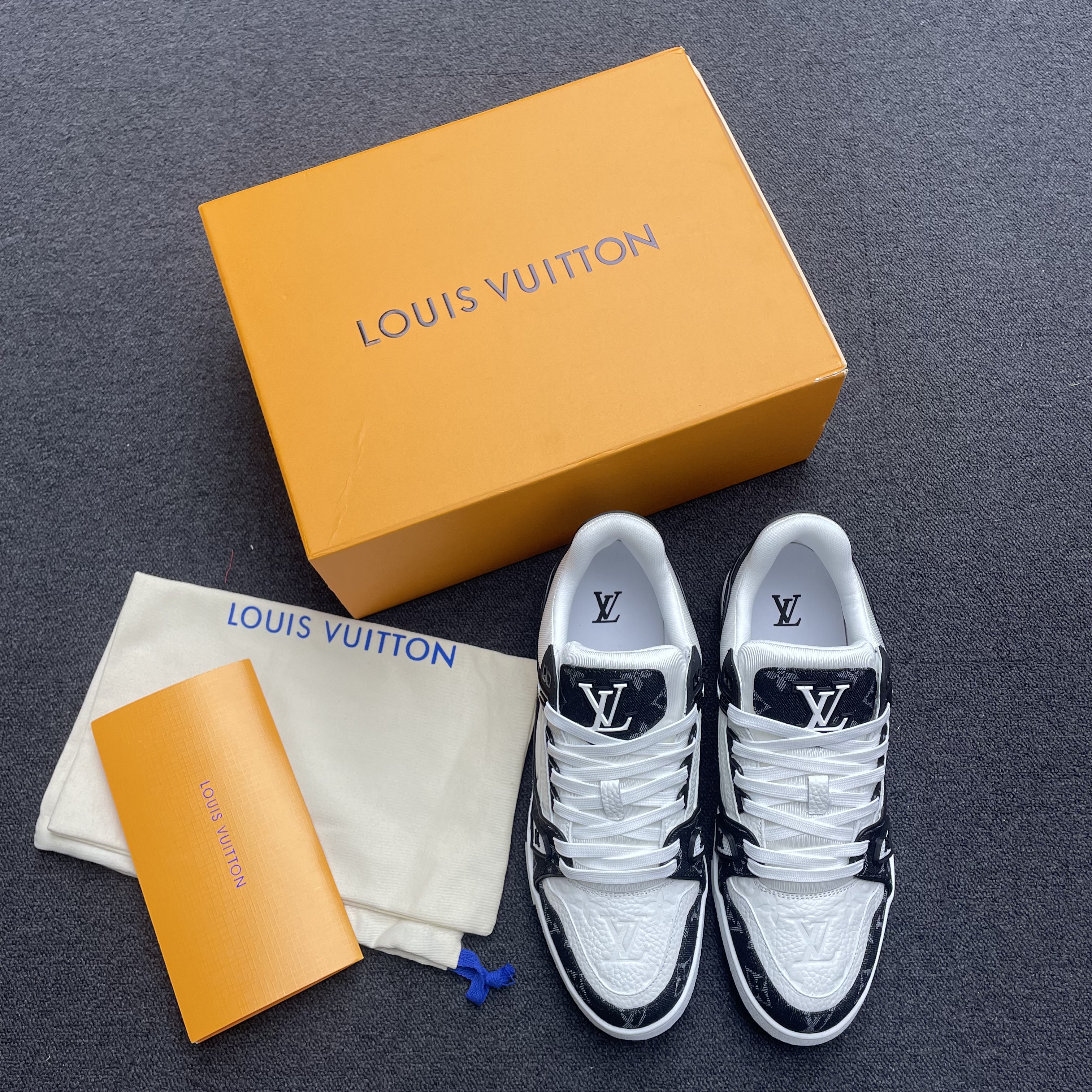 Louis Vuitton Lv Trainer White Black White 1a9jgb (6) - newkick.cc