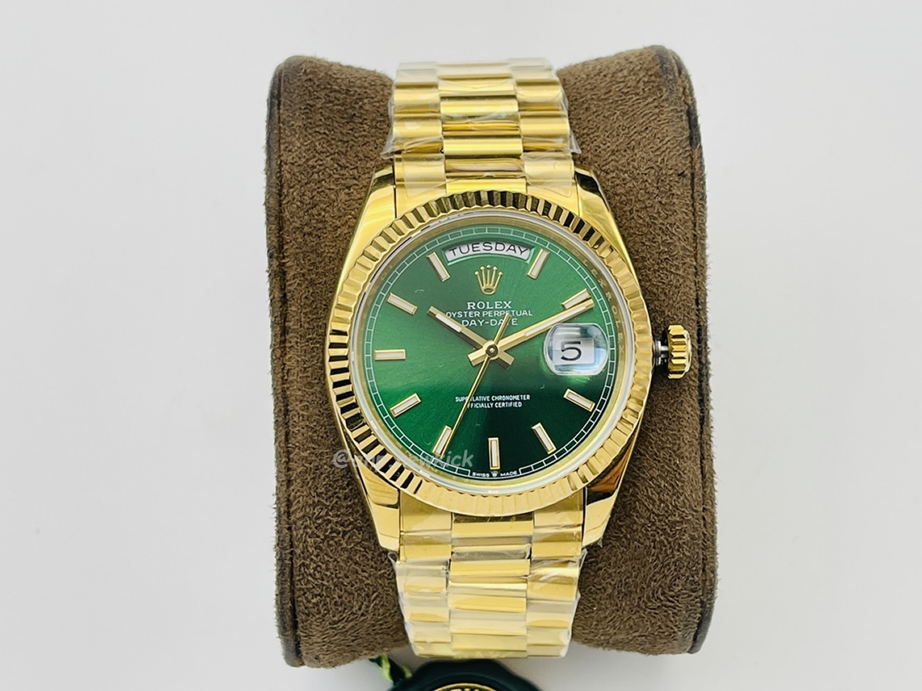 Rolex Day Date Olive Green Cherry Red Dial Bright Blue Bright Black Champagne Colour Olive Green 228239 (103) - newkick.cc