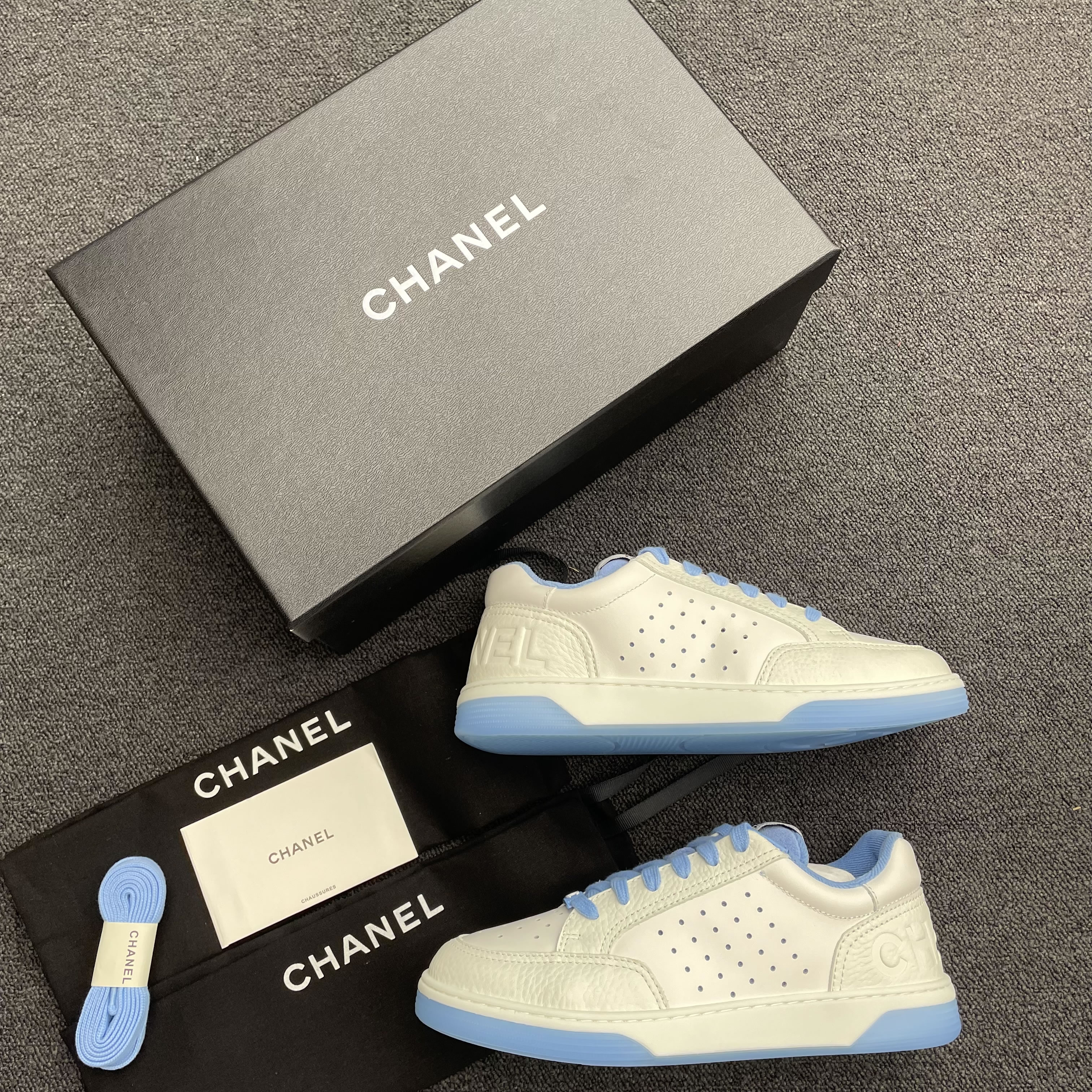 Chanel 22p Trainer White Black Burgundy Light Pink Blue (13) - newkick.cc