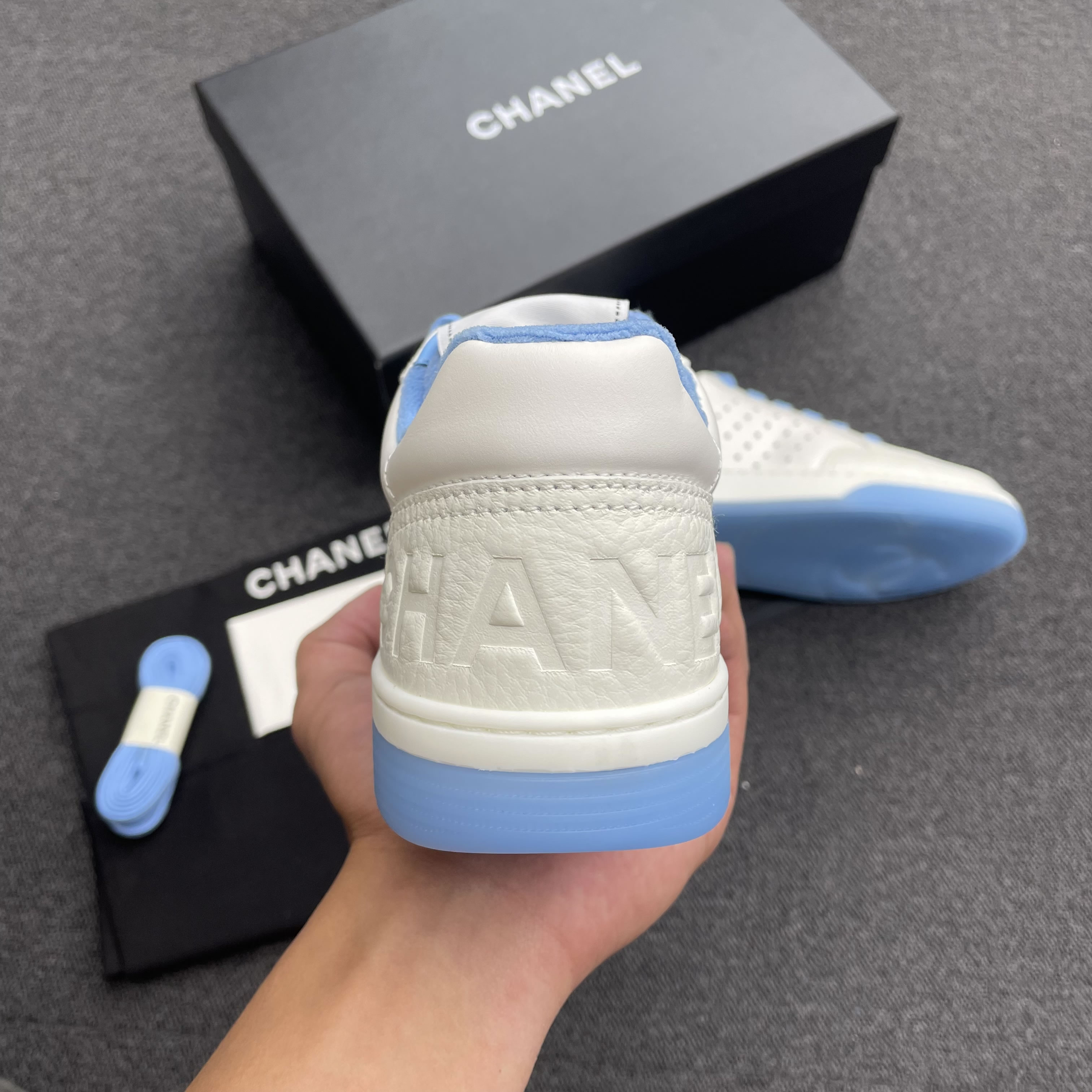 Chanel 22p Trainer White Black Burgundy Light Pink Blue (14) - newkick.cc