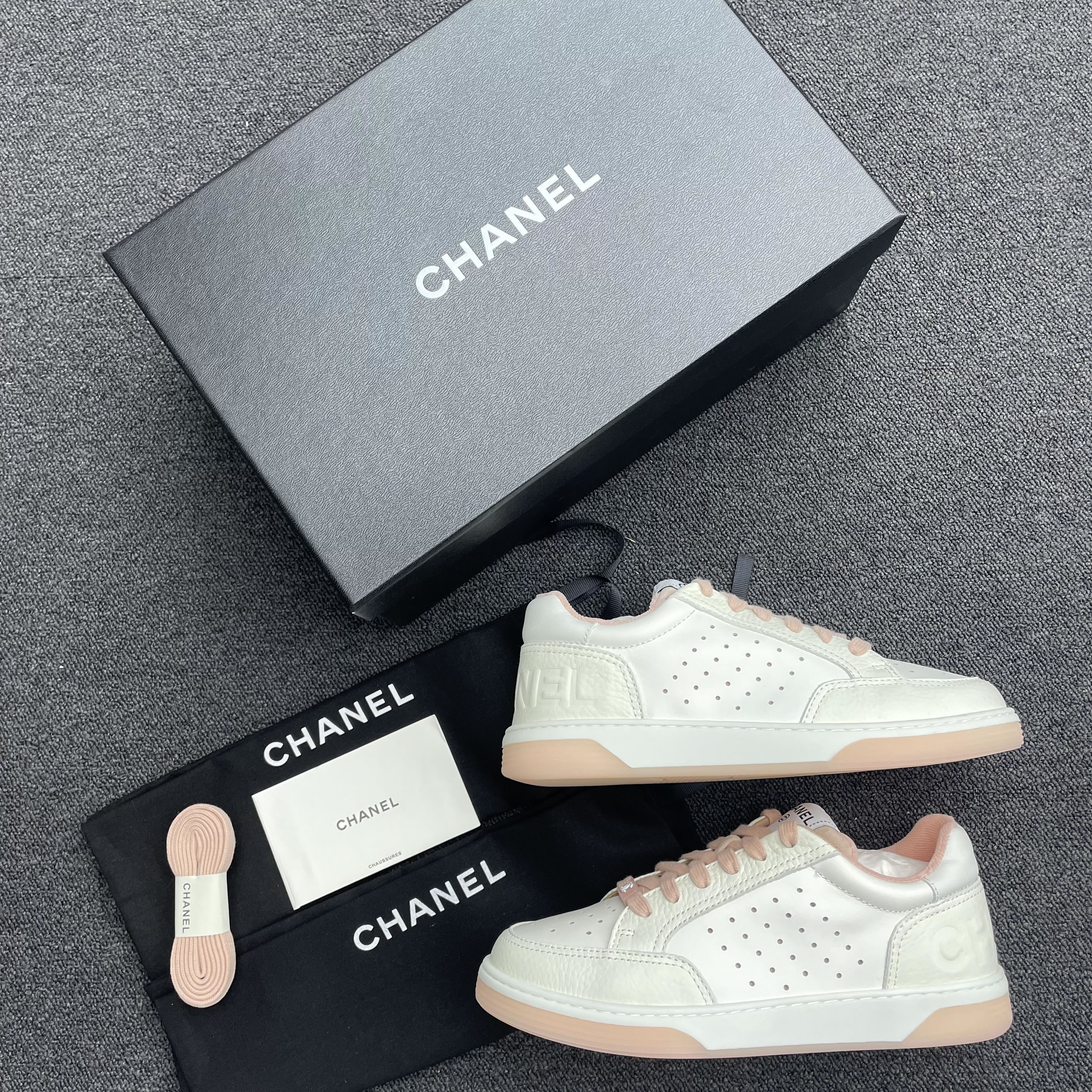 Chanel 22p Trainer White Black Burgundy Light Pink Blue (15) - newkick.cc