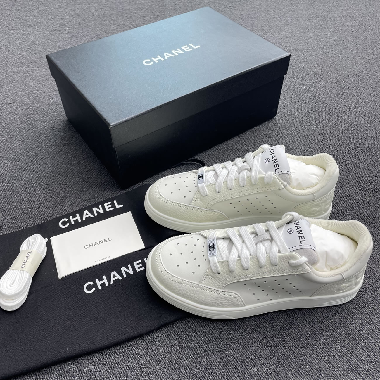 Chanel 22p Trainer White Black Burgundy Light Pink Blue (7) - newkick.cc