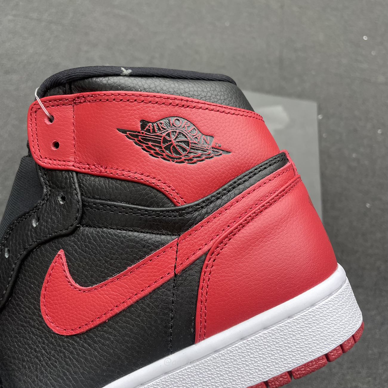 Air Jordan 1 Retro Banned B Grade 2011 432001 001 (11) - newkick.cc