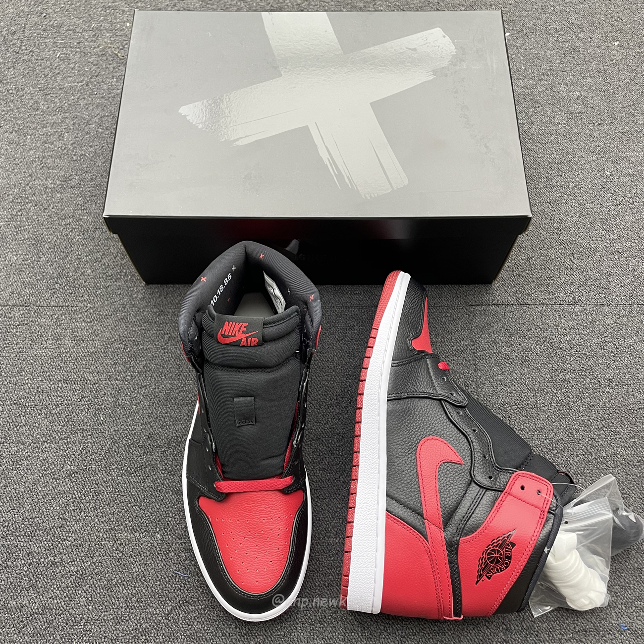 Air Jordan 1 Retro Banned B Grade 2011 432001 001 (8) - newkick.cc