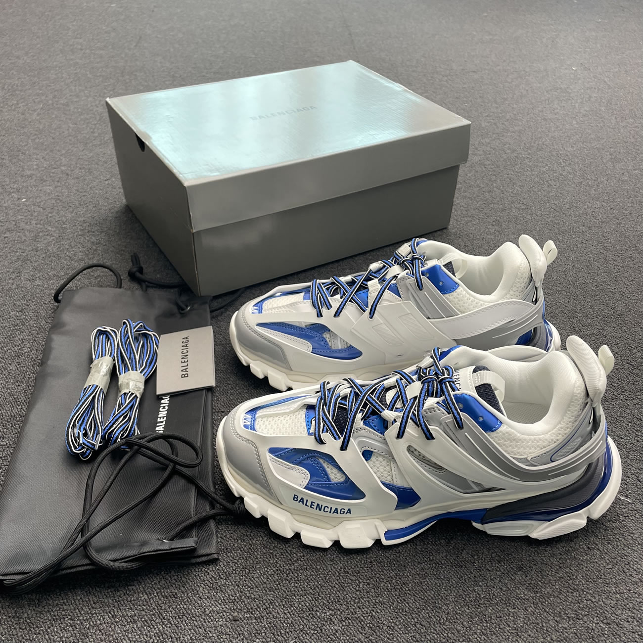 Balenciaga Track White Blue 542023w2fs99051 (5) - newkick.cc