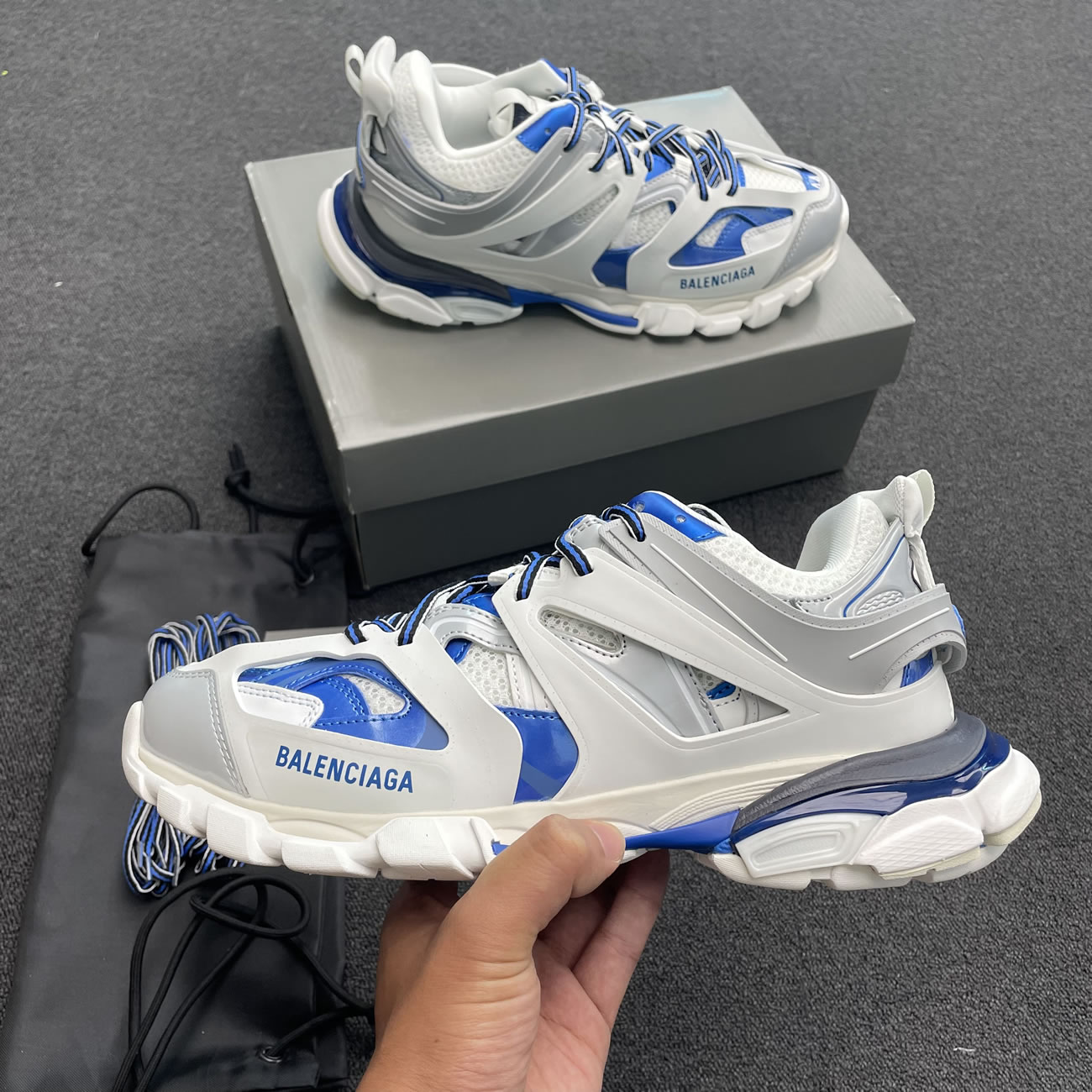 Balenciaga Track White Blue 542023w2fs99051 (7) - newkick.cc