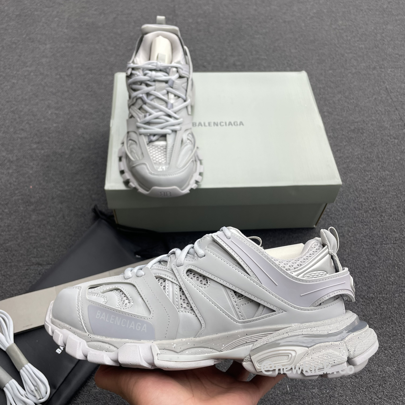 Balenciaga Track Light Grey W 542436w2la11203 (2) - newkick.cc